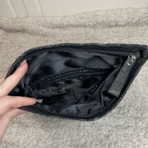Steve Madden Black Metallic Shiny Clutch Purse - Picture 6 of 8